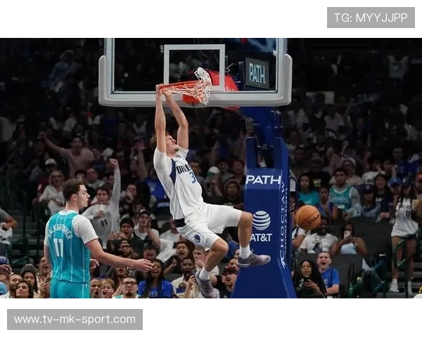 弗拉格复出在即豪门争相出手国家——足球界的超级风暴即将席卷