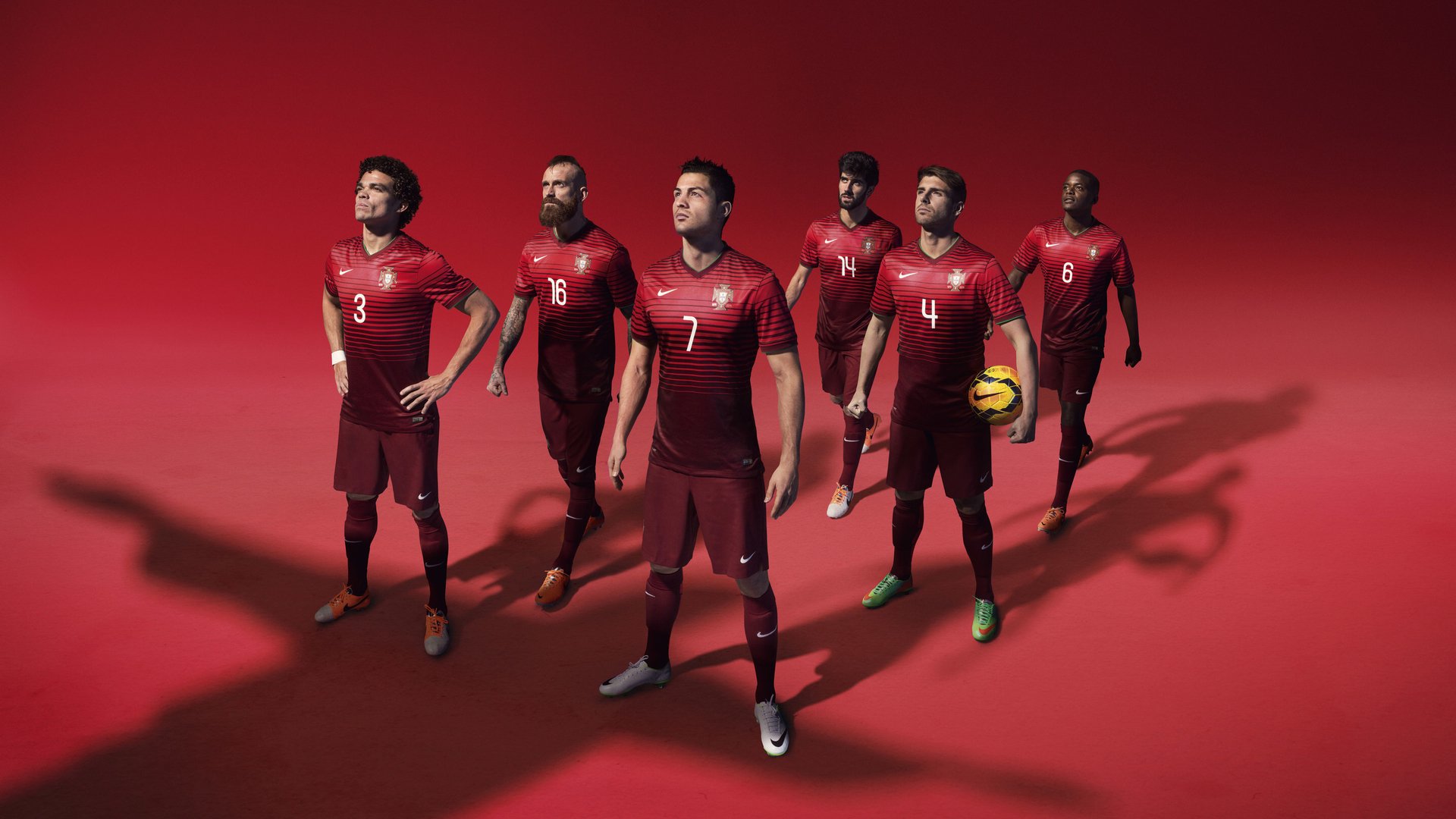 东亚杯中国女足晋级 球员表现令人欣喜，东亚杯国足大名单